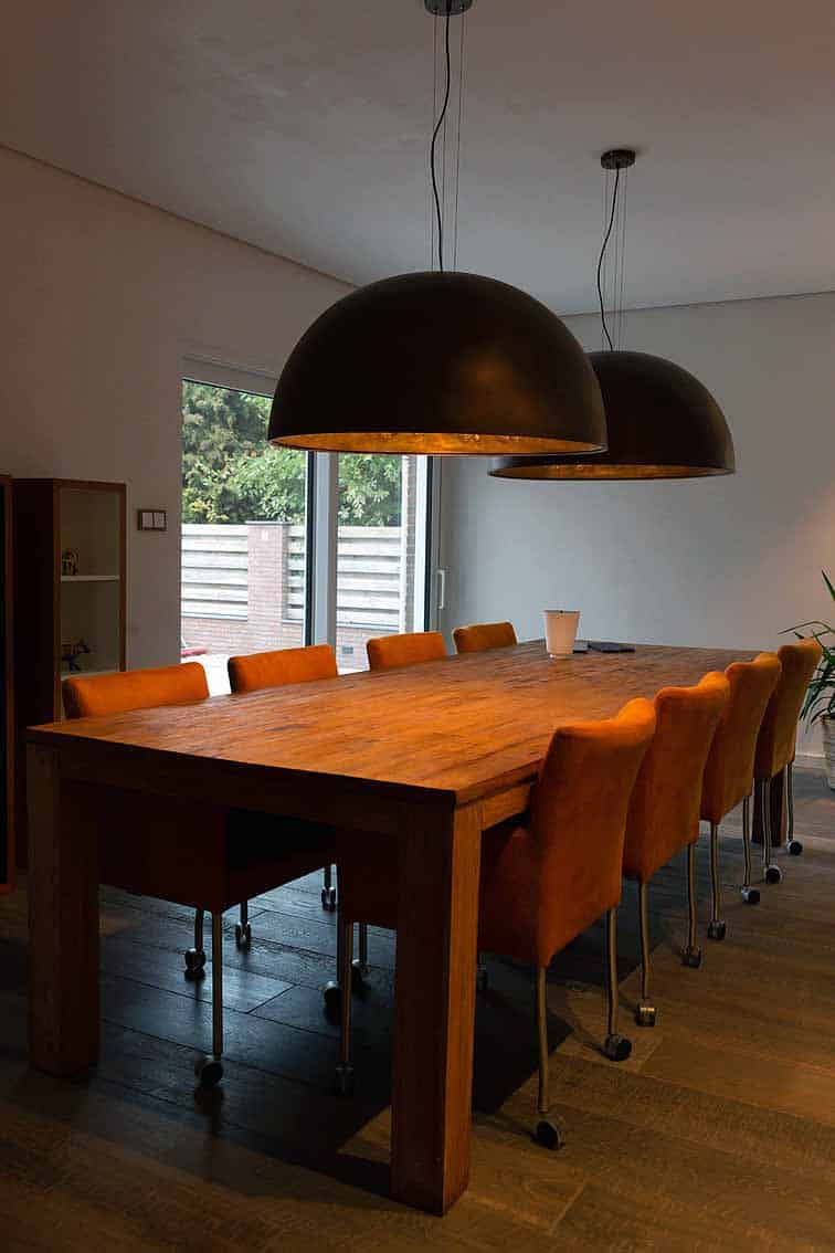 Bronze-patinated-Lamp09
