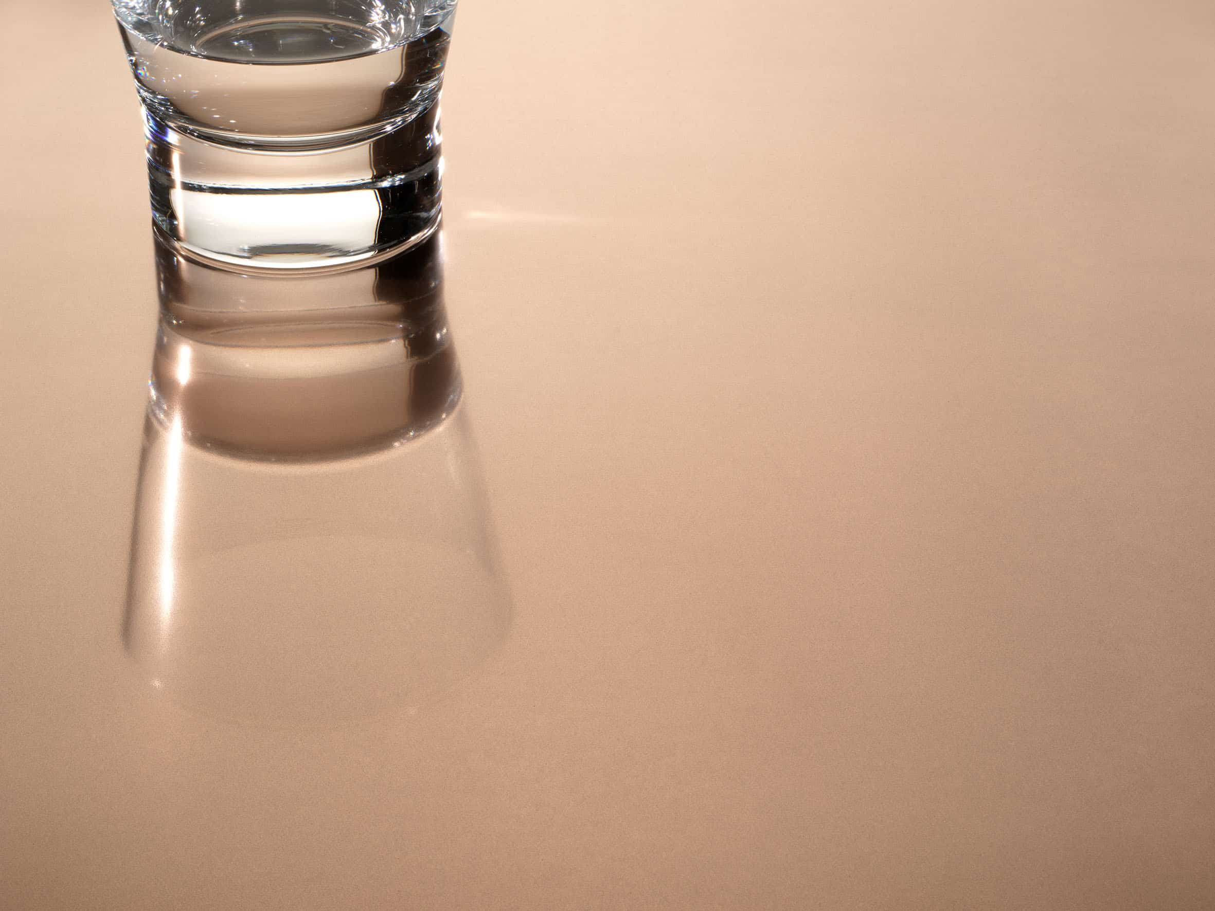 0606-VeroMetal-Bronze-angle-glass